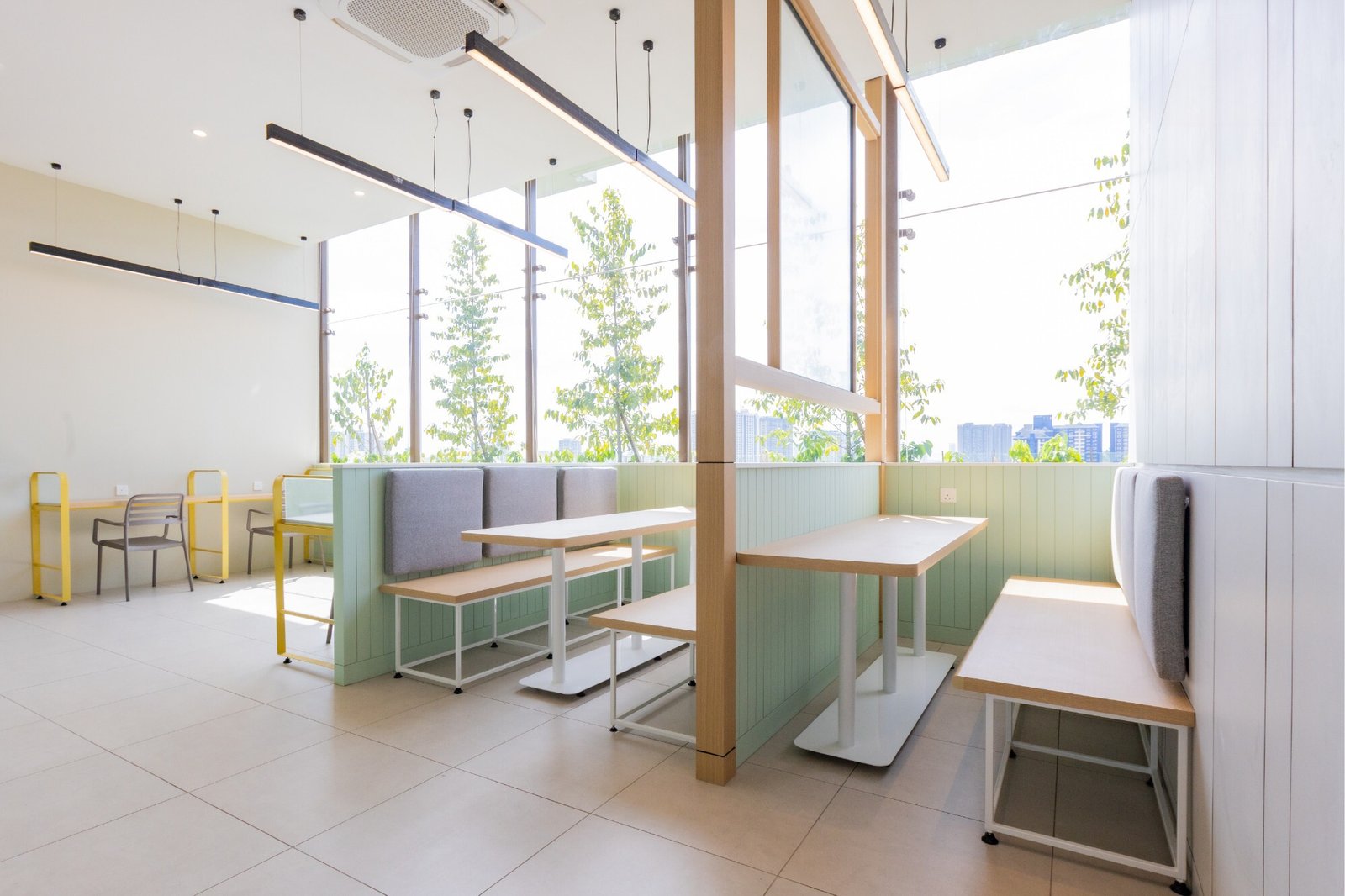 Co-working lounge at Laurel Residence